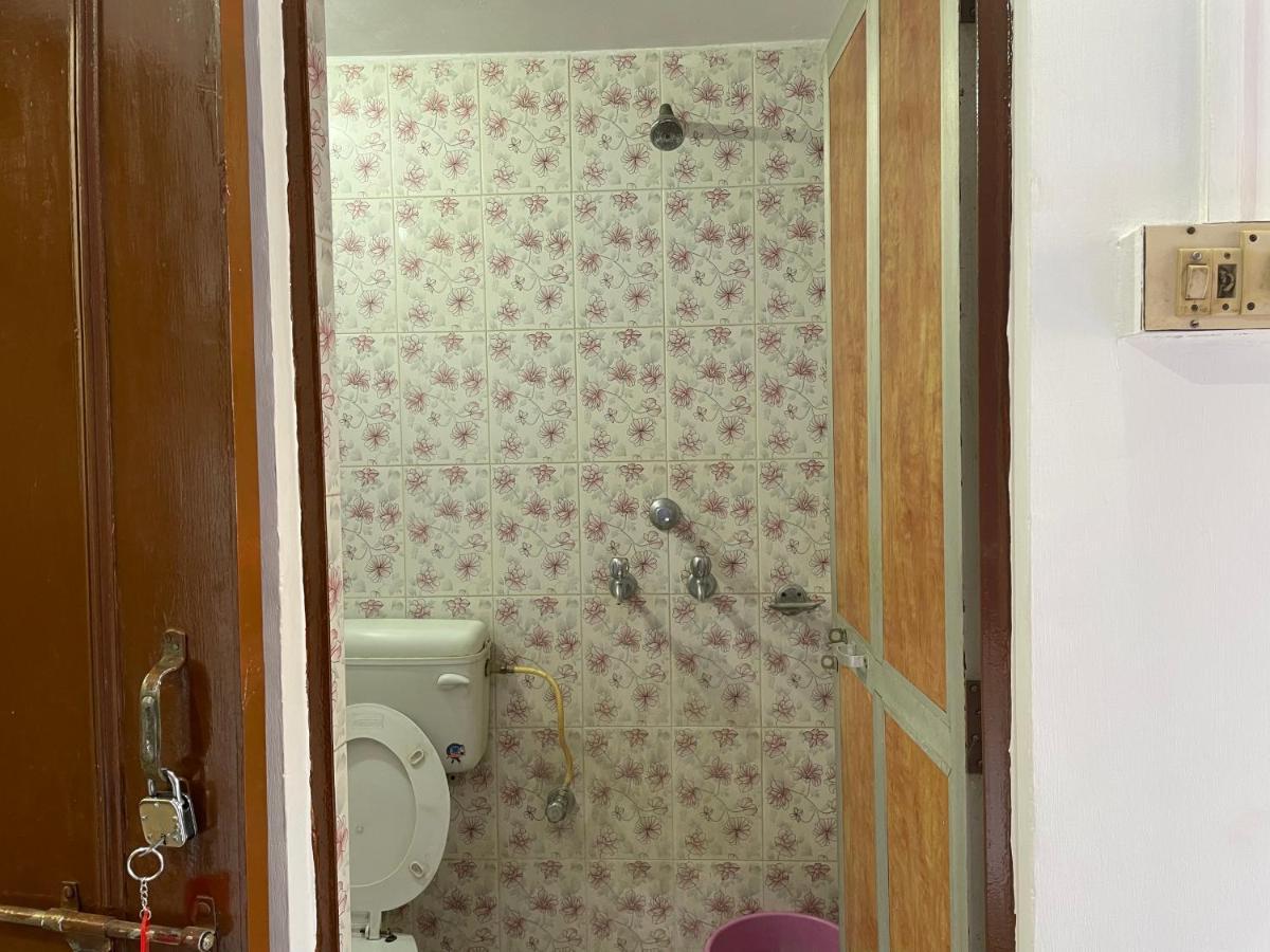 Indra Paying Guest House Váránaszi Kültér fotó